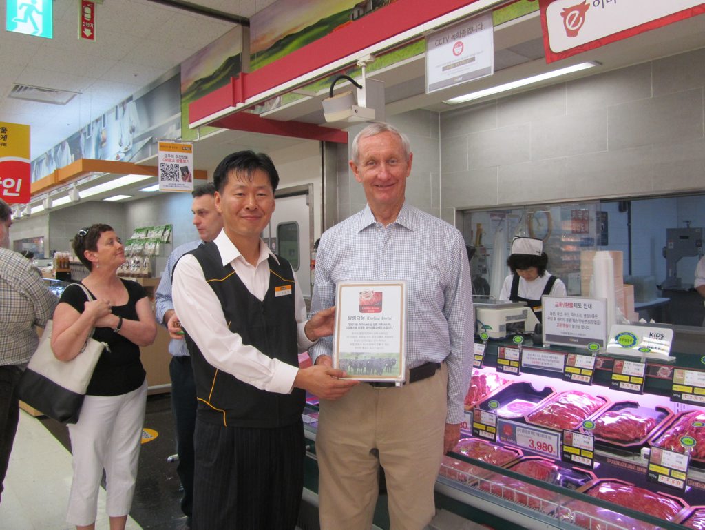 Member for Maranoa Hon. Bruce Scott checks out Southern Downs meat in South Korea.
